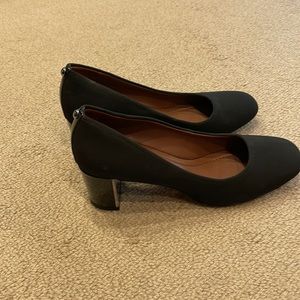 Donald Pliner fabric and patent pumps